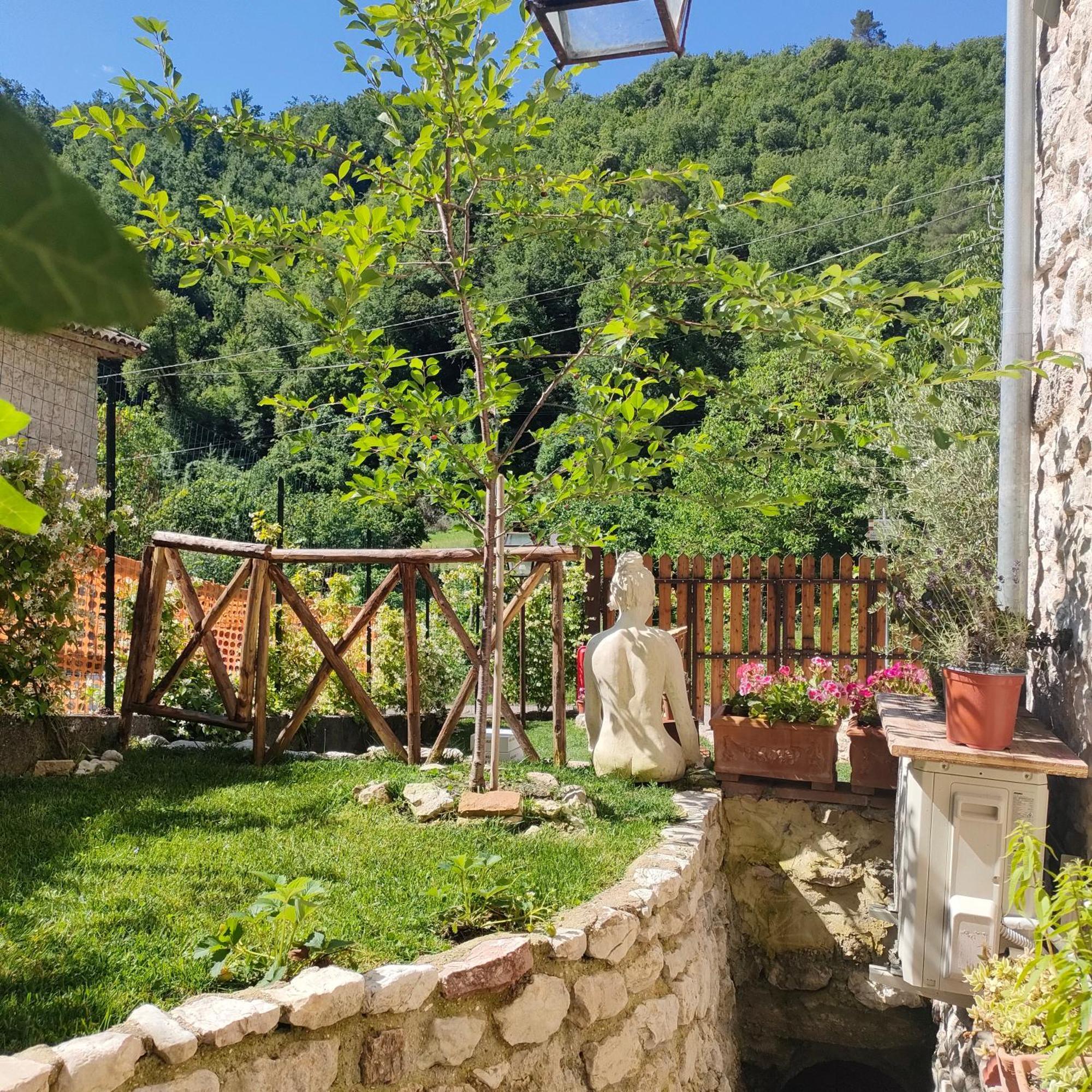 Апартаменти Umbria Valnerina , Il Tartuffo, Near Spoleto Scheggino Номер фото